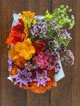 Load image into Gallery viewer, Edible Flower Punnet
